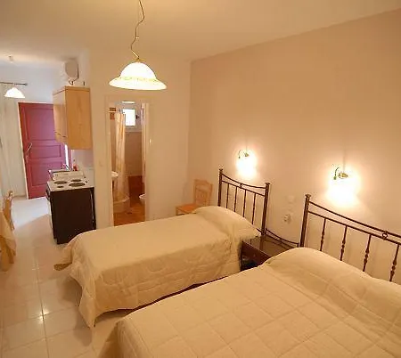 Chrysopelia And Aparthotel Agios Prokopios (Naxos)
